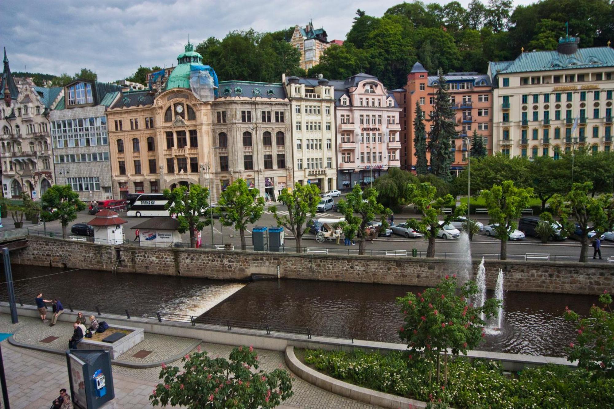 Ea Hotel Mozart Karlovy Vary Exterior photo