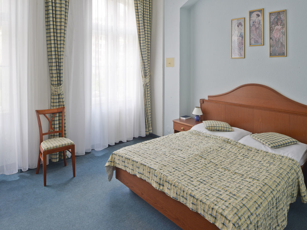 Ea Hotel Mozart Karlovy Vary Exterior photo