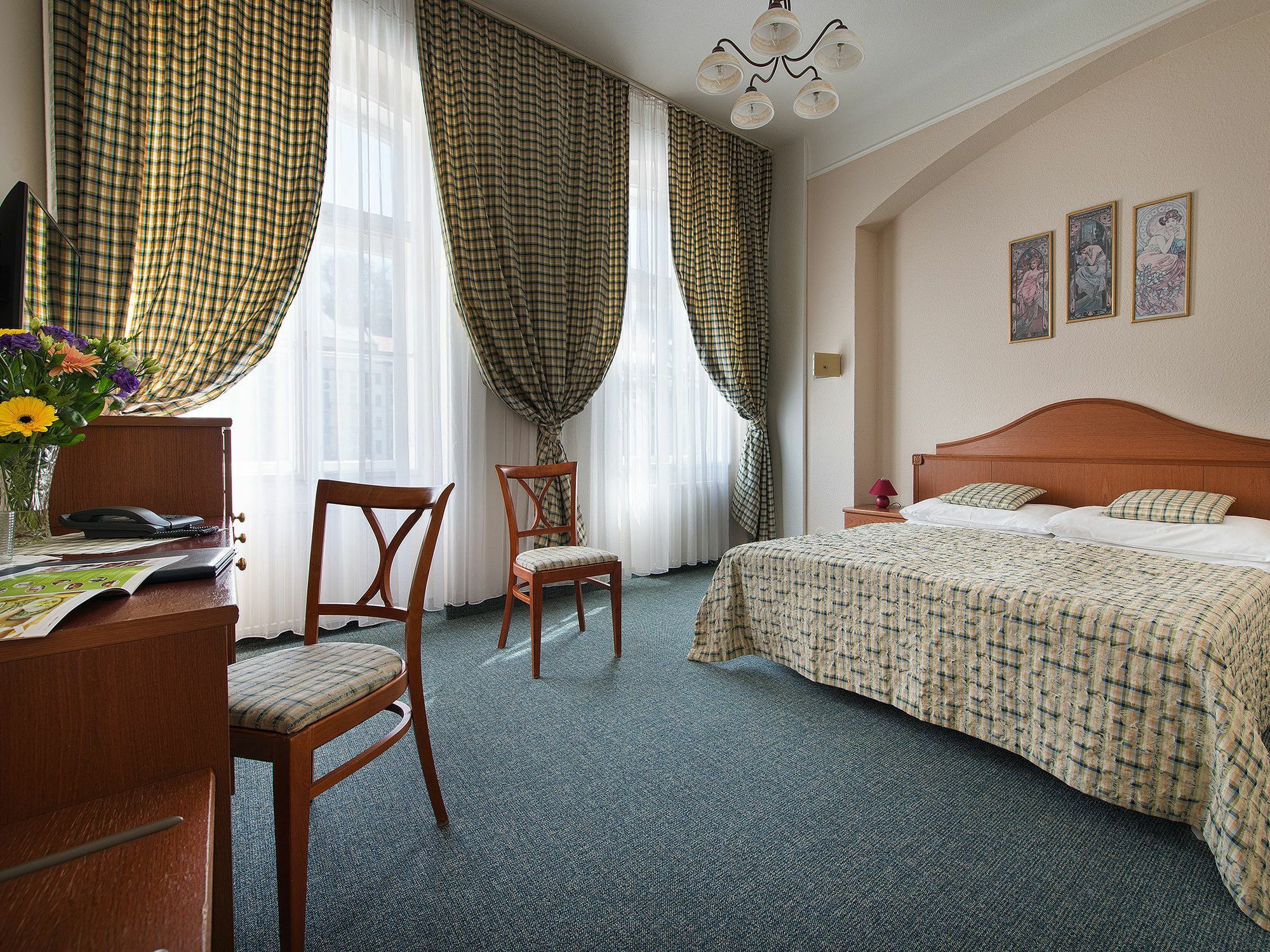 Ea Hotel Mozart Karlovy Vary Exterior photo